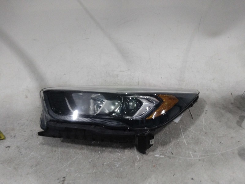 2017 Ford Escape Left Headlight Assembly White OEM 640061 138k Miles