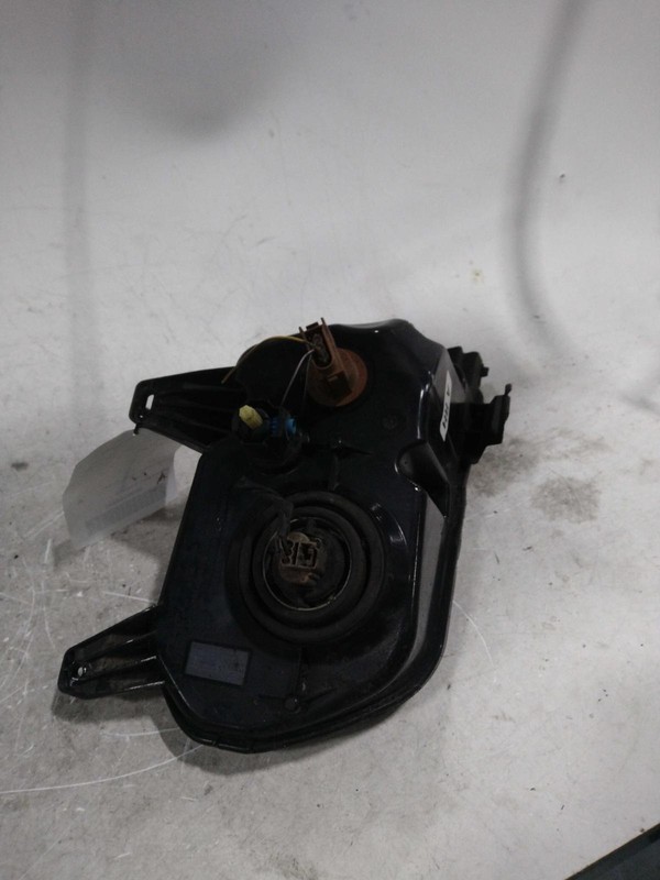 2010 Ford Mustang Right Headlight Assembly OEM 136200 - Used, 119k Miles
