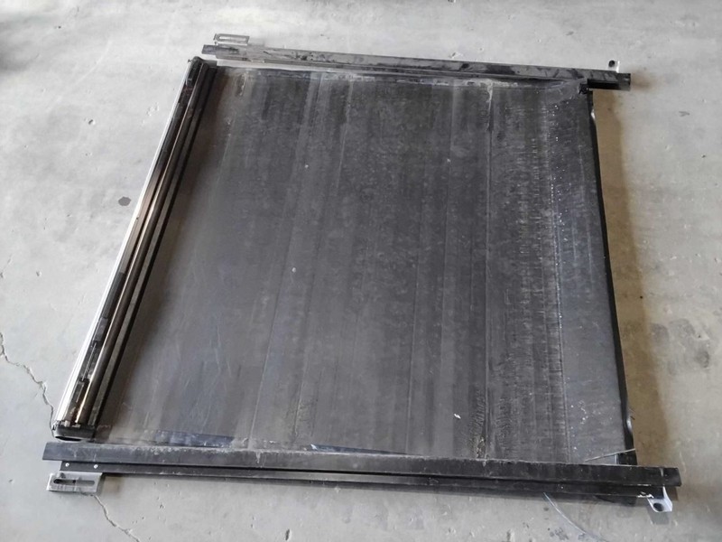2015-2022 F-150 Raptor Revolver X2 Aluminum Hard Rollup Tonneau Cover 5-1/2' Bed
