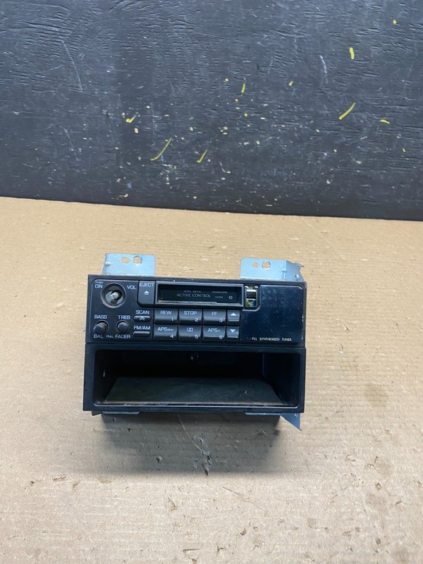 1990 to 1992 Infiniti M30 Infiniti Black AM FM Radio Cassette Player S6549 PS