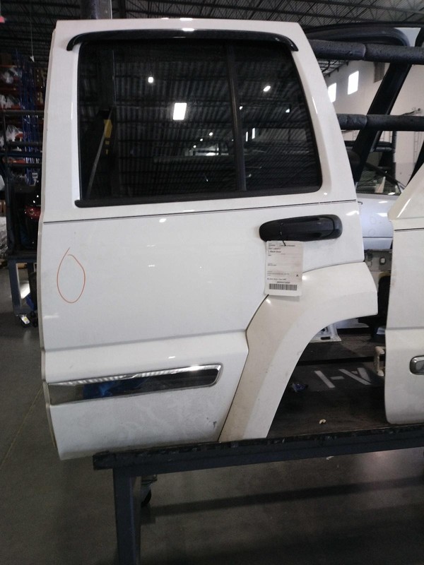 2007 Jeep Liberty Left Rear Door White OEM Good Condition No Rust