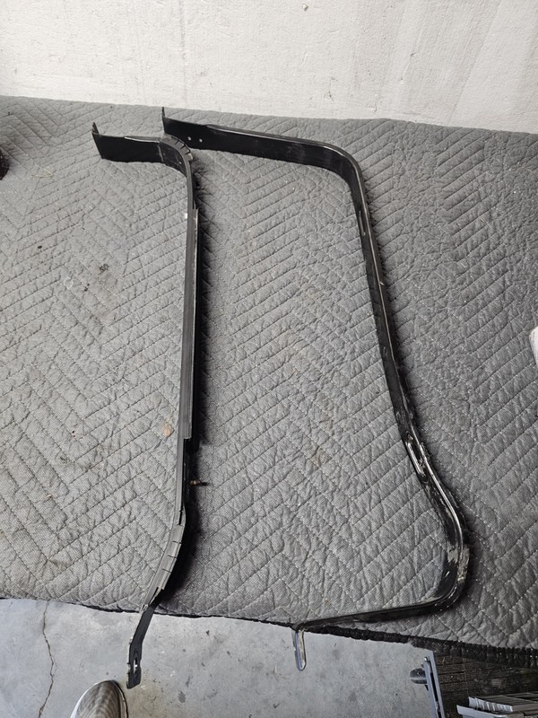 2013-2016 FORD ESCAPEFWD GASOLINE FUEL TANK STRAP SUPPORT BRACKETSET OEM