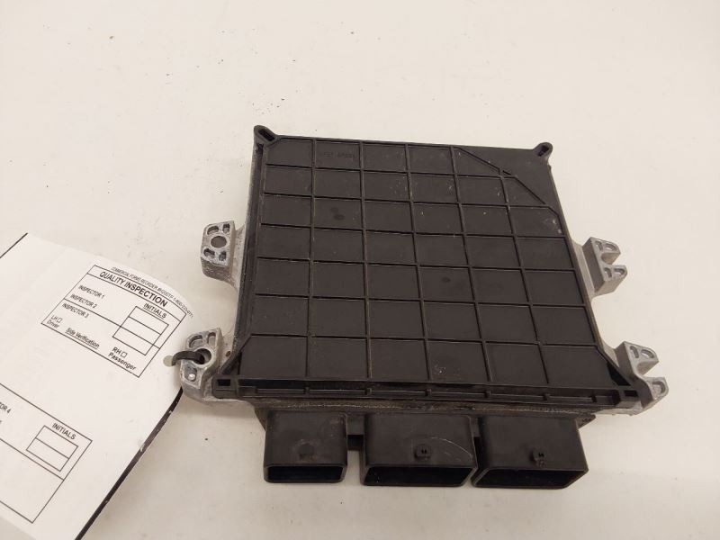 Engine ECM Electronic Control Module 5.6L 8 Cylinder Fits 18-20 NV 2500 3253788