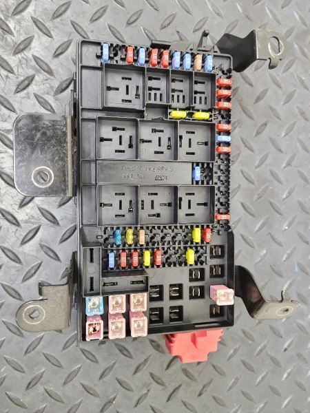 05-07 Ford F250SD F350SD Cabin Fuse Box Junction Relay Module OEM 6C3T-14A067-AB