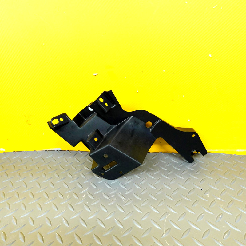 2021-2025 TESLA MODEL S LEFT DRIVER SIDE C PILLAR MID BRACKET OEM 1621722-00-B