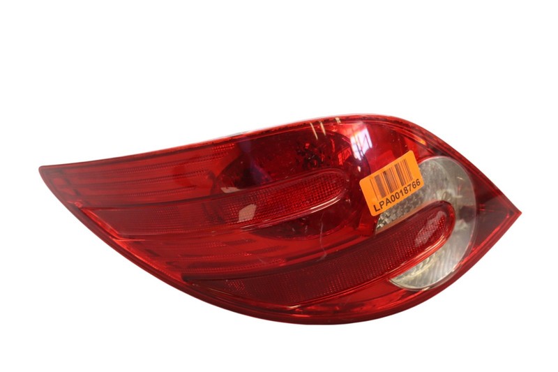 06-10 Mercedes W251 R500 R350 R550 Rear Left Driver Side Tail Light Lamp Oem