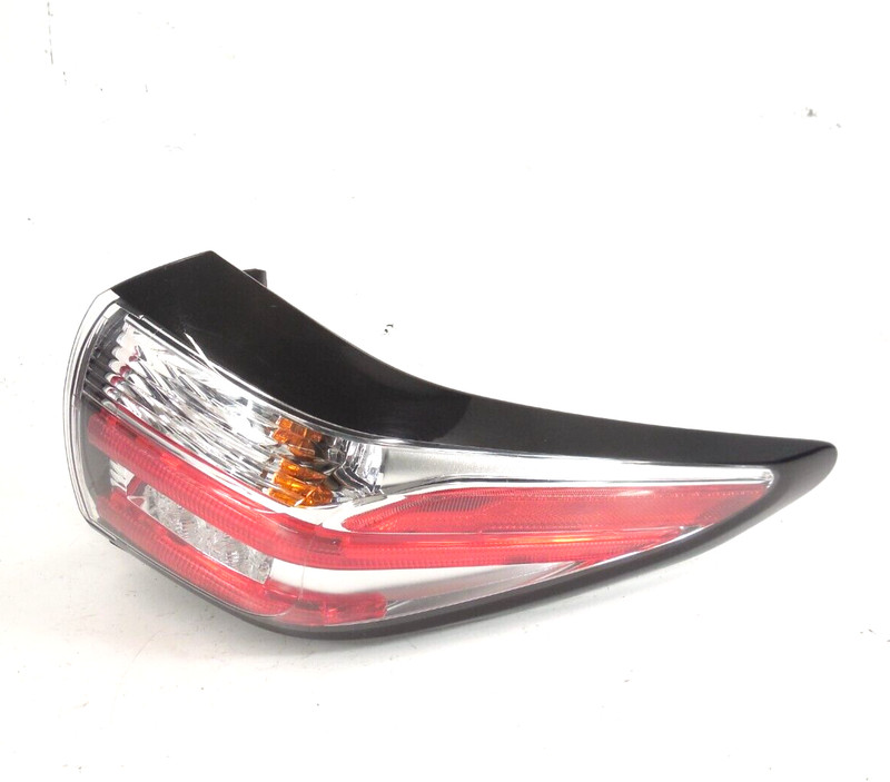 2016-2018 Nissan Murano Quarter Panel Mounted Tail Light Passenger Right RH OEM