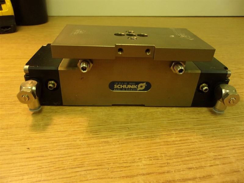 Schunk LSE32-0-180 Pneumatic Air Gripper *FREE SHIPPING*