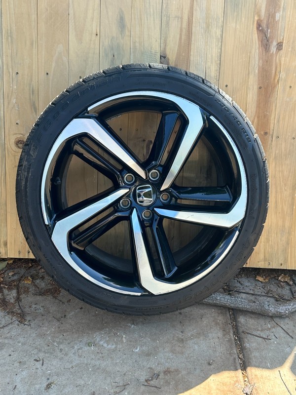 2018-2020 Honda Accord 19X8½" Wheel w/ Tire BFGoodrich 235/40r19 7/32" Tread OEM