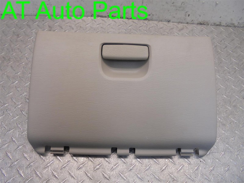 2005 DODGE CARAVAN GLOVE BOX