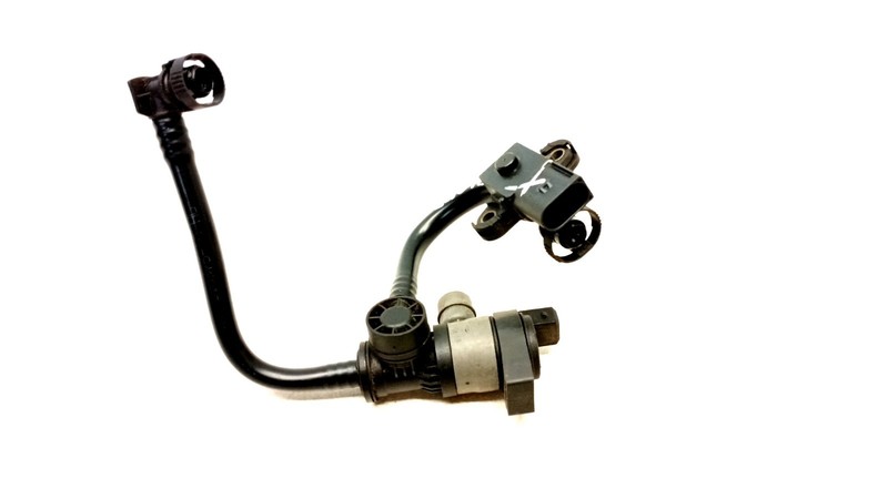 10-18 BMW E70 X5 X6 X3 5 6 FUEL TANK BREATHER VENT VALVE HOSE TUBE OEM 080125B
