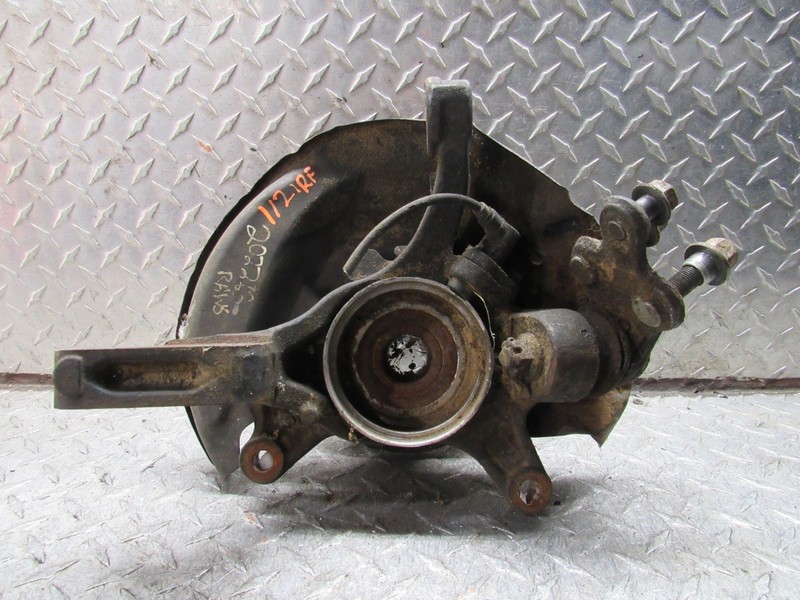 1997-2001 TOYOTA CAMRY 6 CYL/ LEXUS ES300 RIGHT PASSENGER FRONT SPINDLE KNUCKLE