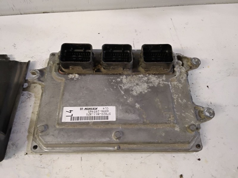 Engine ECM Electronic Control Module AWD Fits 10-11 CR-V 3547403