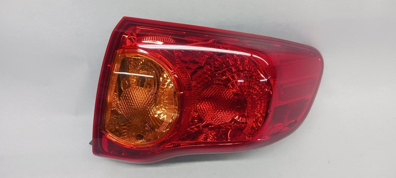 09-'10 TOYOTA COROLLA Right Passenger Outer Taillight OEM Grade A