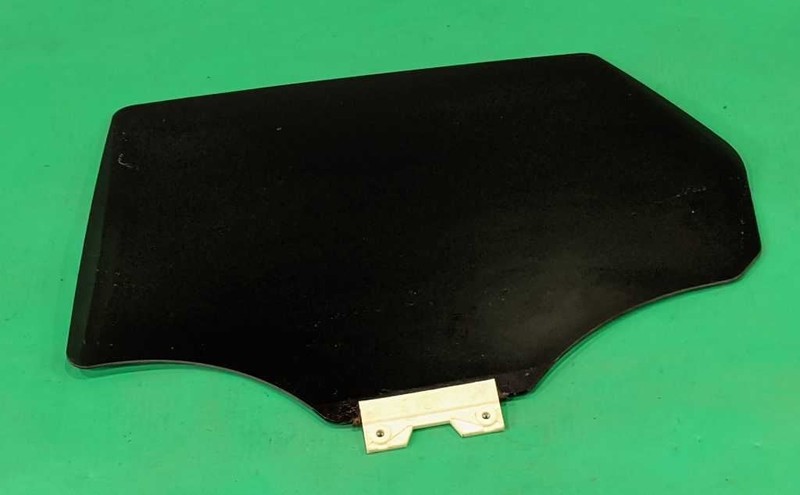 15 16 17 18 19 MKC DRIVER LEFT REAR WINDOW DOOR GLASS OEM 3809-137