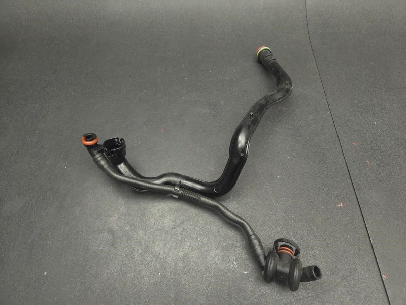 Crankcase Ventilation PCV Hose 2018 Mercedes E43 2760182300 2017