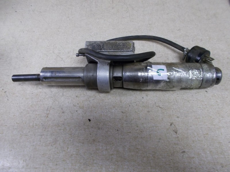Pneumatic Industrial Air Tool, Model Number: 7SA200, Missing Screws *FREE SHIP*