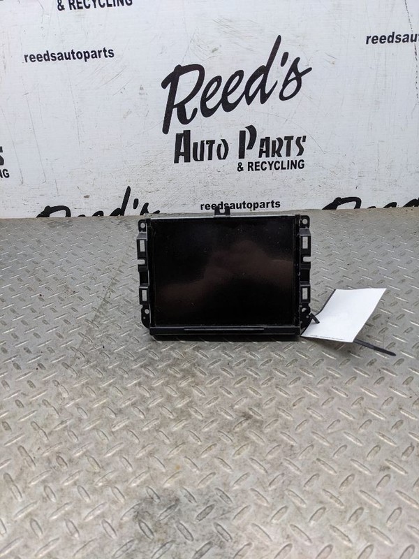 Audio Equipment Radio Receiver 8.4" Display Screen Fits 16 CHEROKEE 1132333