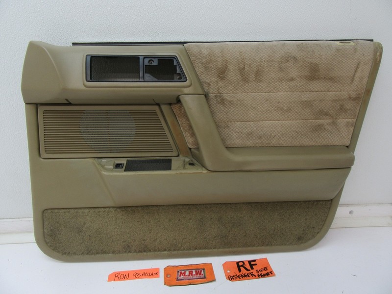 DOOR PANEL ACCLAIM LE BARON SPIRIT FRONT RIGHT R RH RF PASSENGER INTERIOR CAR