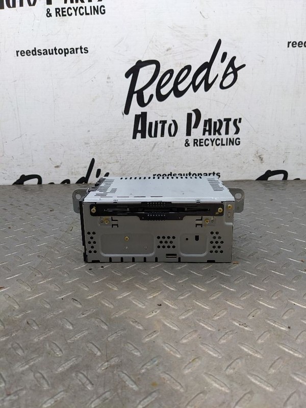 Audio Equipment Radio Receiver AM-FM-CD-MP3 Fits 17-19 ESCAPE 1174341