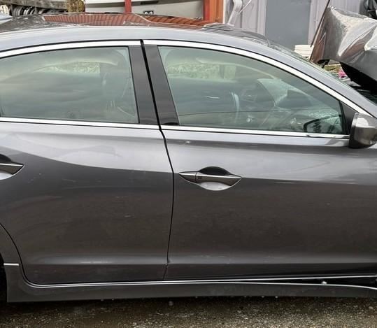 2019-2022 Acura ILX Right Passenger Side Rocker With Post Gray
