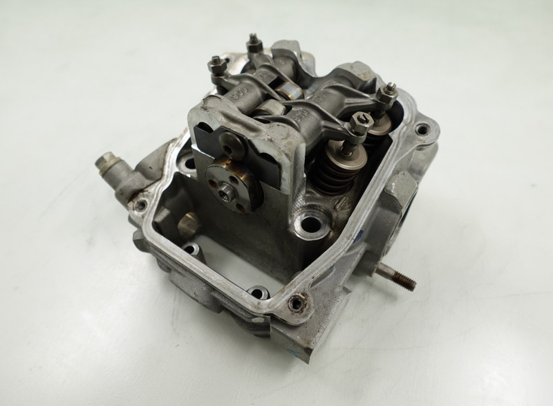 GOOD 2018 Can-Am Commander 800R EFI OEM Front Cylinder Head & Camshaft 420623941