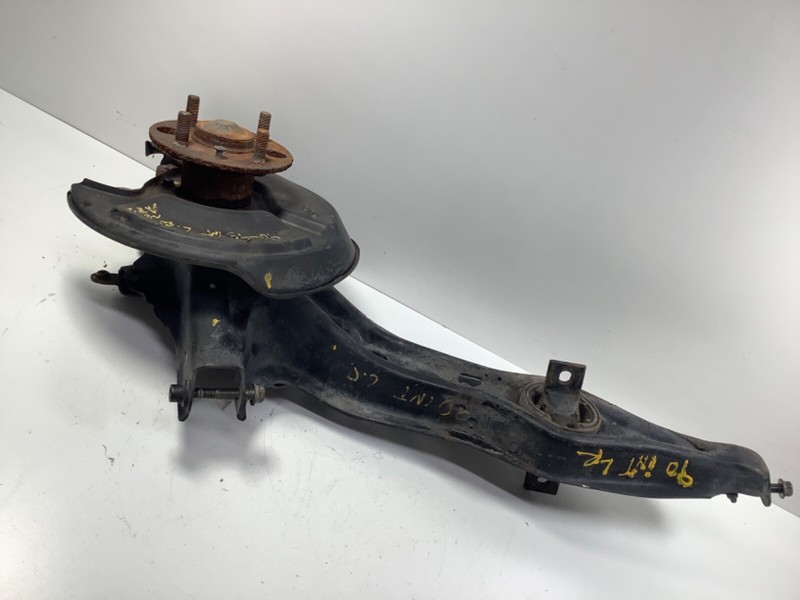 90 Acura Integra LEFT Rear Trailing Arm Disc NO ABS 52371-SK7-A01 OEM