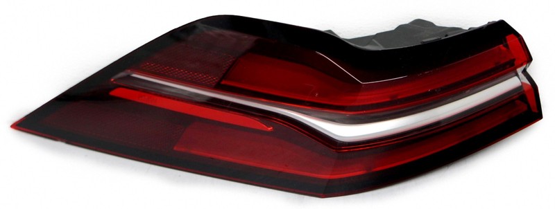 OEM Rear Left Driver Side LED Tail Lamp For BMW i5 62-21-5-A01-AC7