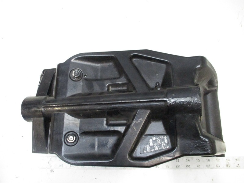 1400-896545A02 8710T20 Mercury Mariner 135-250Hp Outboard Swivel Bracket Black
