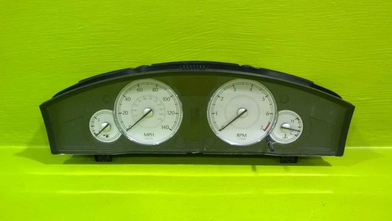 05 300 SPEEDOMETER CLUSTER 140 MPH OEM 3696-1