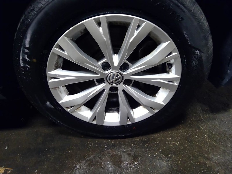 Rim Wheel 17x7 Alloy 10 Spoke Silver Fits 18-20 TIGUAN 1765623