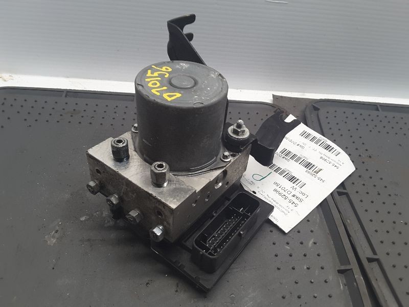 ABS Pump With Module Cargo Van Fits 13-14 NV200 563152