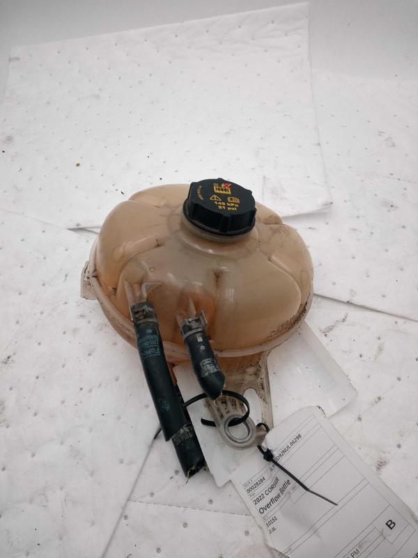 Used Engine Coolant Reservoir fits: 2022 Lincoln Corsair 2.0 Grade B