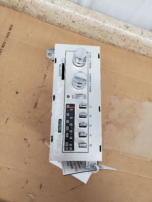 Audio Equipment Radio Fits 81-83 IMPERIAL 292688