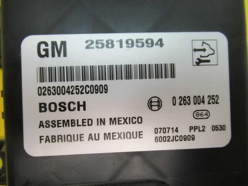 REAR PARK ASSIST COMPUTER RELAY ECM ACADIA OUTLOOK SRX CTS 06 07 08 09 25819594