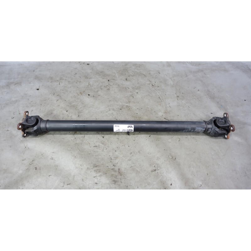 Damaged 2019-2020 BMW F30 3-Series 4-Series Front Drive Prop Shaft U-Joints OEM