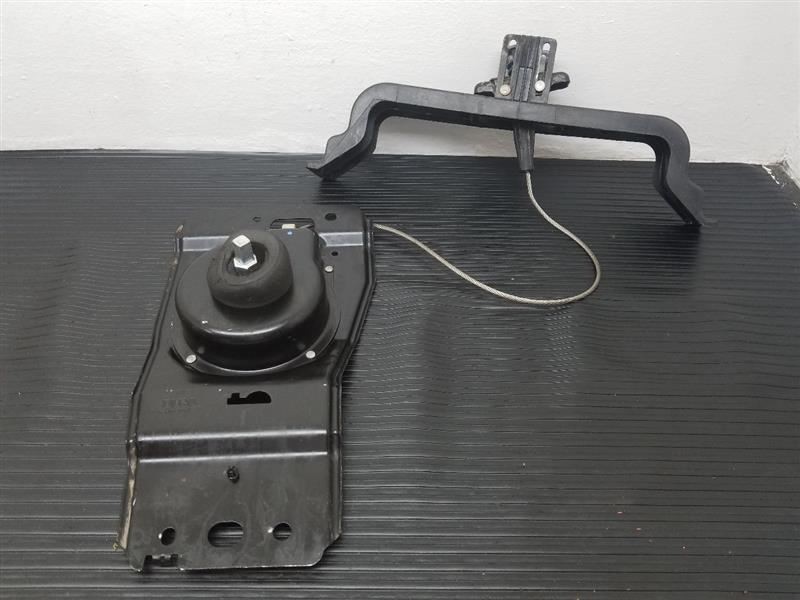 08-20 Dodge Caravan Spare Wheel Carrier OEM 5109667AG
