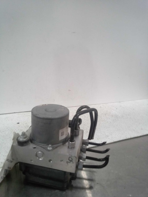 Used ABS Pump and Motor Assembly fits: 2017 Jeep Cherokee Assembly includes modu