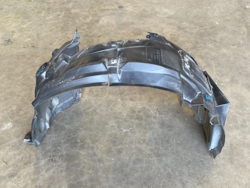 13-15 F12 BMW M6 Front Right Passenger Fender Liner Splash Shield Guard OEM 1660