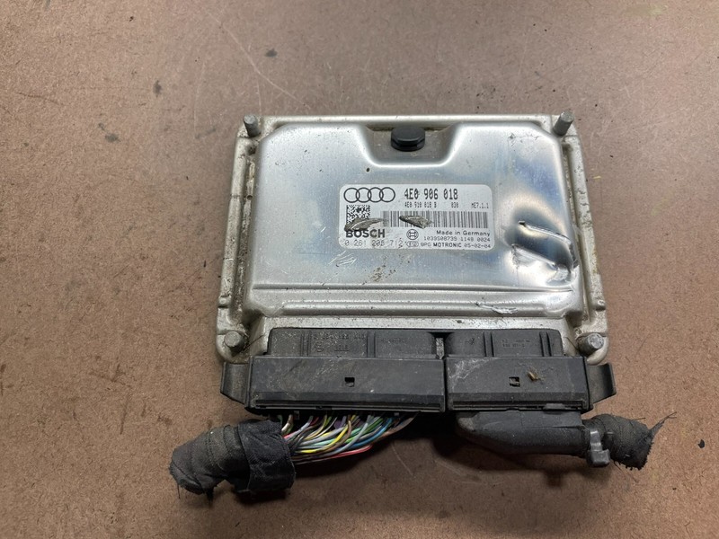 2005 2006 Audi A8 Engine Control Computer ECM 4E0906018 H4080 PS