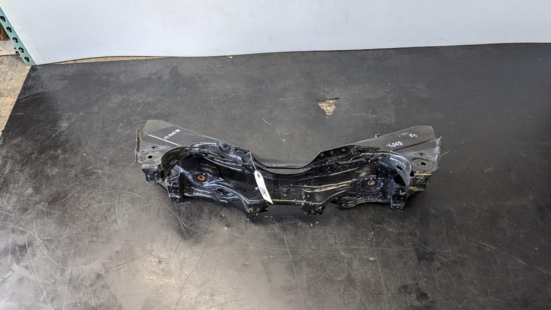 Front Crossmember 2020 Subaru Crosstrek 20101-FL002 2018 2019 2021