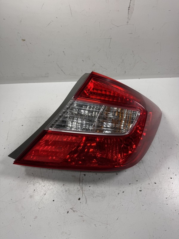 12 Honda Civic 4D Right Tail Light Assembly 33500-TR0-A01 OEM