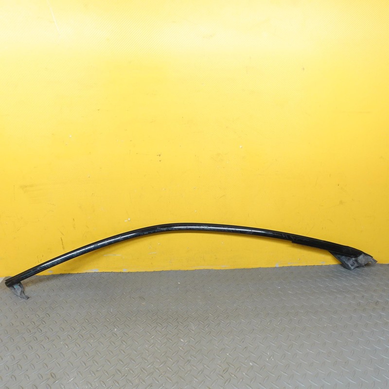 2018-2024 ALFA ROMEO STELVIO FRONT RIGHT PASSENGER SIDE DOOR REVEAL MOULDING OEM