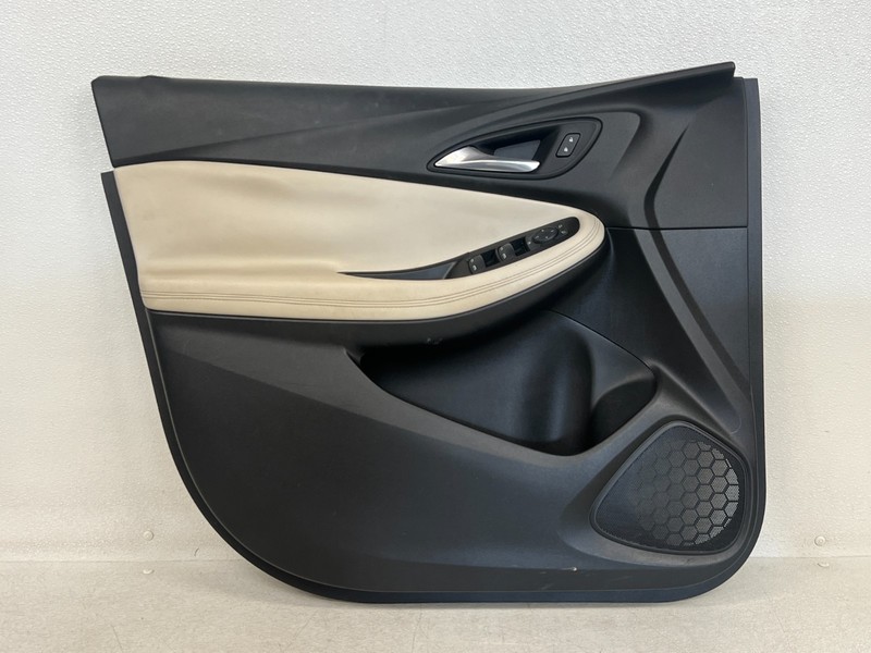 ⭐2020-2023 BUICK ENCORE GX FRONT LEFT DRIVE SIDE INTERIOR DOOR PANEL OEM LOT2659