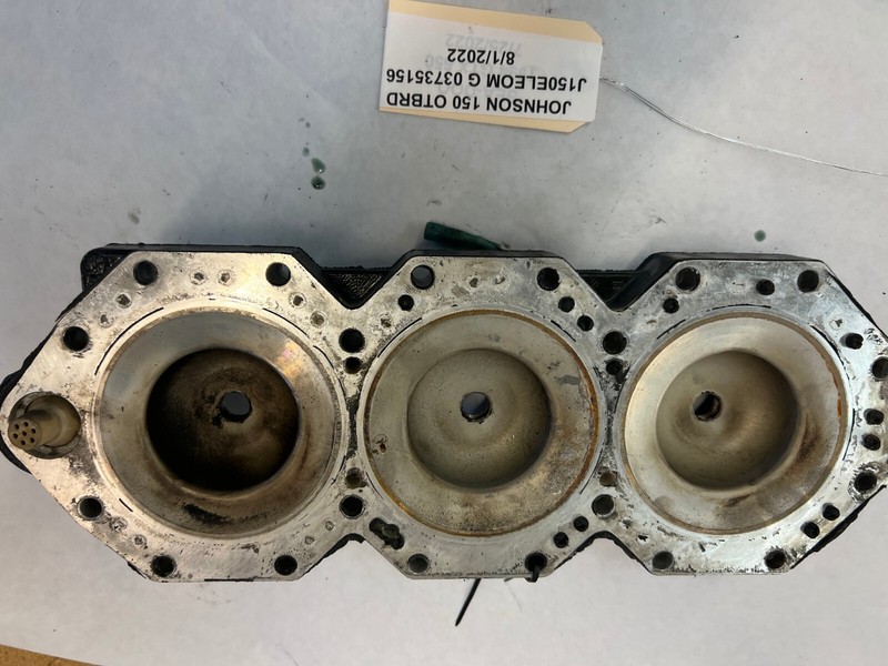 Johnson Outboard 150-175hp Engine Head 0338082 FRESHWATER! OEM! PERFECT!