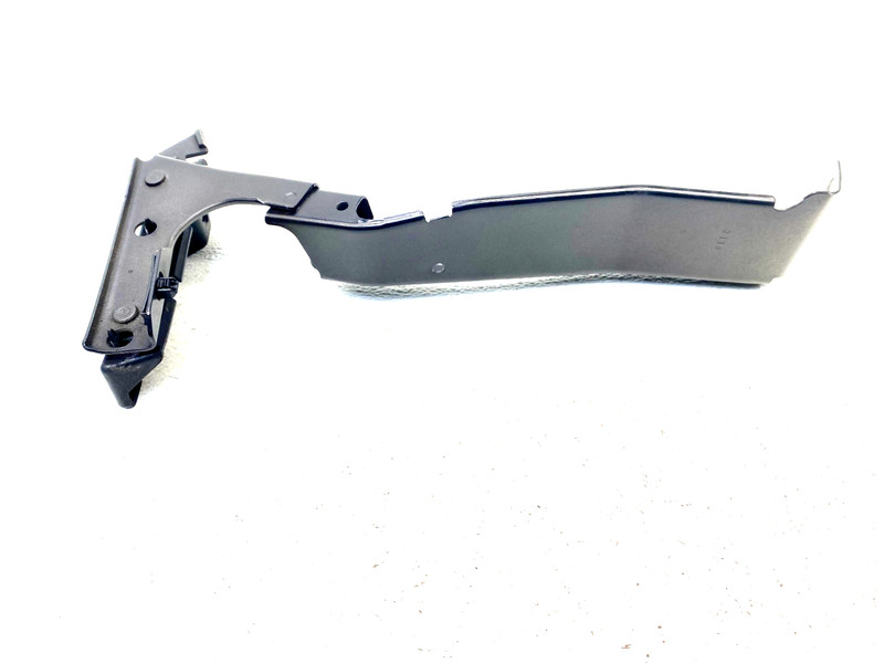 13 14 15 AUDI S5 B8 FRONT RIGHT PASSENGER SIDE FENDER SUPPORT OEM A0.52