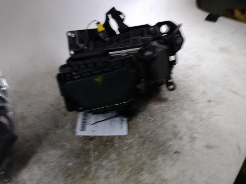 Used Right Headlight Assembly fits: 2011 Audi A5 xenon HID self adjusting opt 8Q