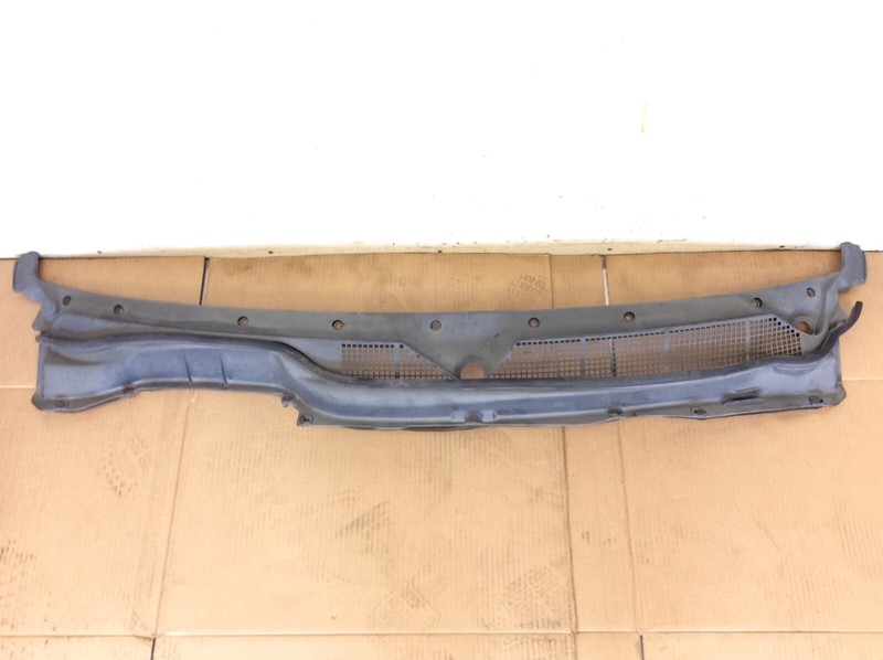 97-01 Honda CR-V Top Cowl Screen Windshield Wiper Cover Panel Garnish Vent OEM