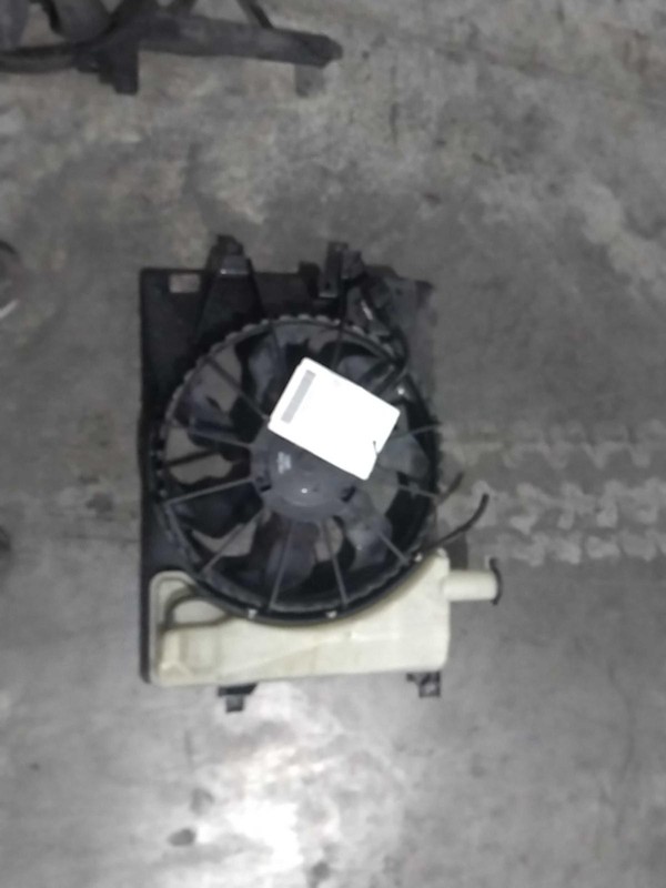2017 KIA Forte Engine Cooling Fan Motor OEM Silver 77K Miles Warranty