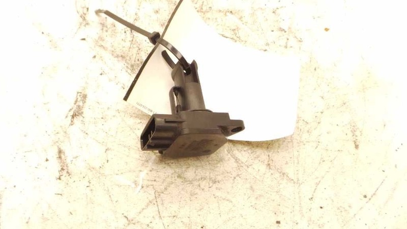 Air Flow Meter 4 Cylinder Fits 02-08 SOLARA 121403